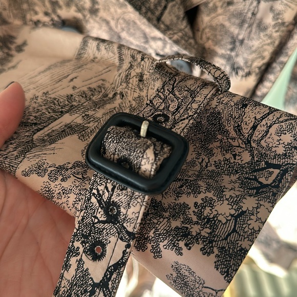 Christian Dior toile de Jouy Cruise Collection Coat - Picture 9 of 13